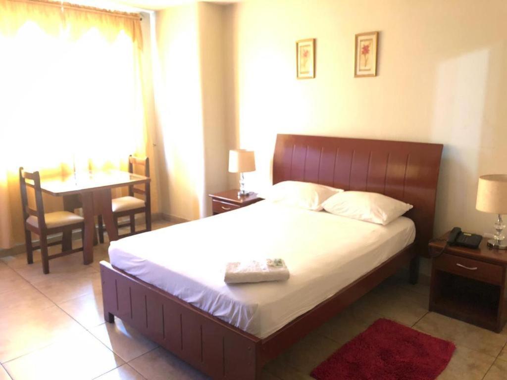 Hotel Onix Gold Guayaquil Bagian luar foto
