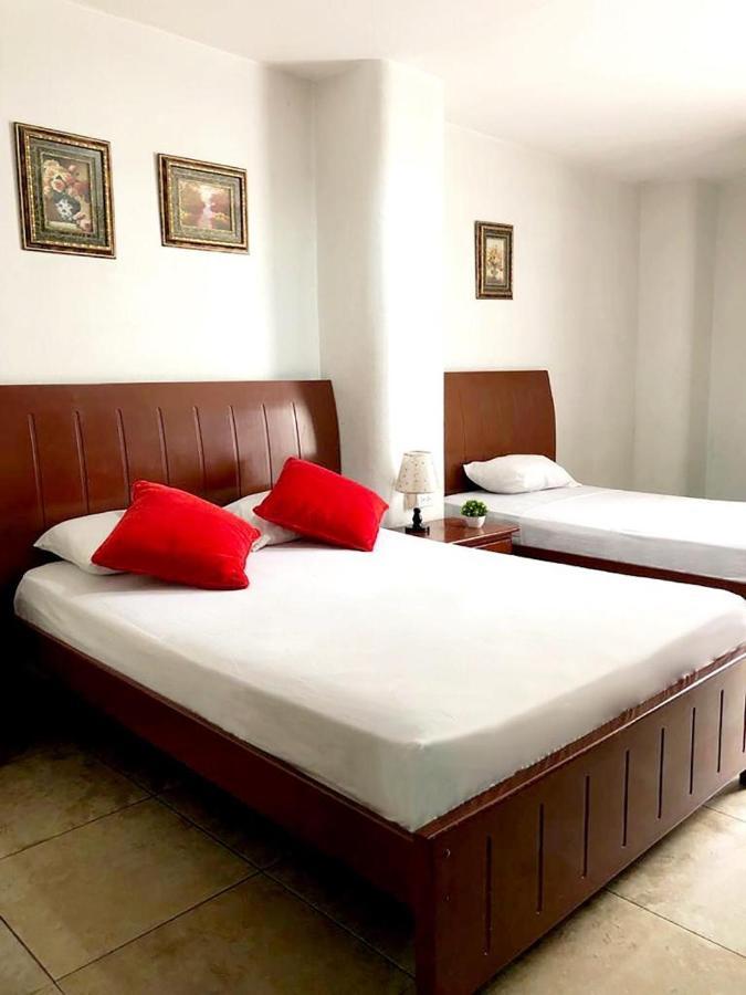 Hotel Onix Gold Guayaquil Bagian luar foto